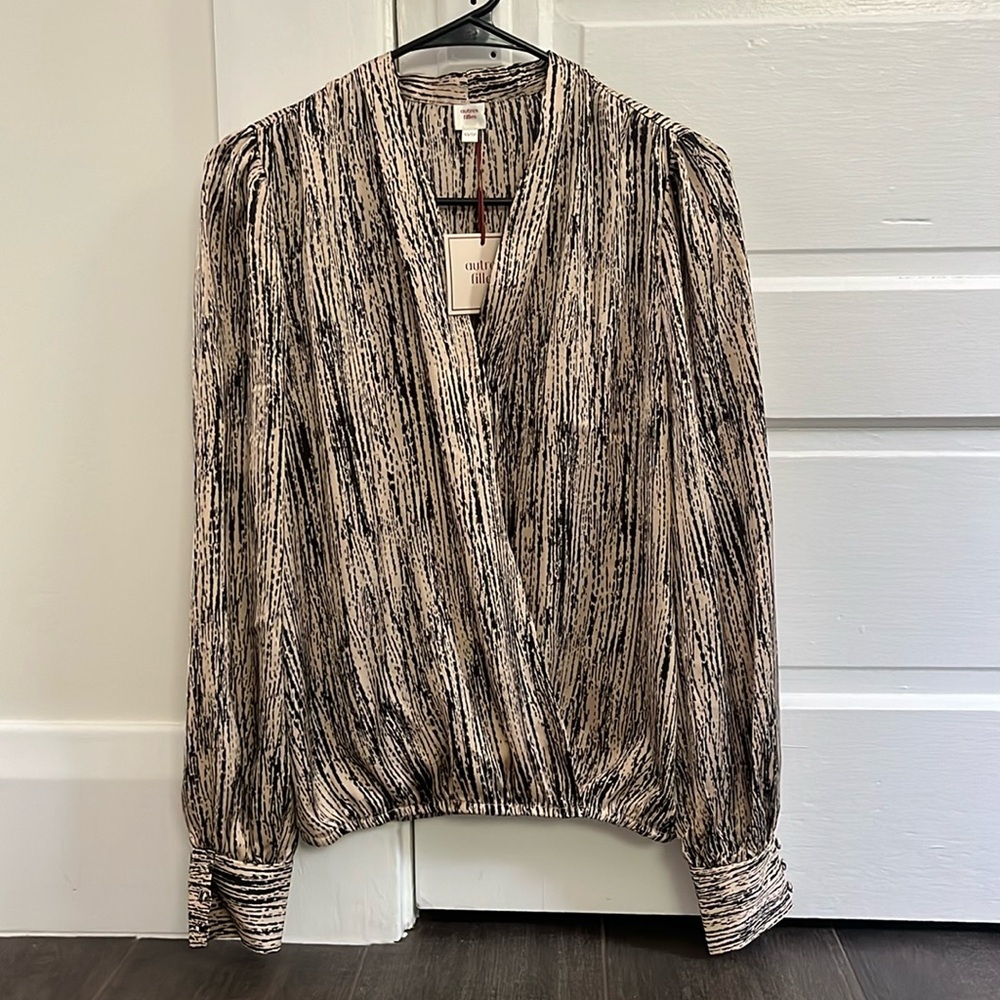AUTRES FILLES NEW Gold Black Silky Flowy Sexy Blouse Top XS S